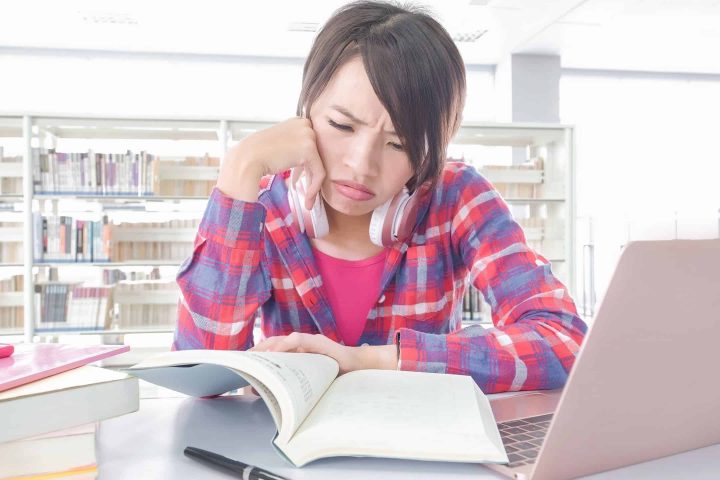 woman student in the library